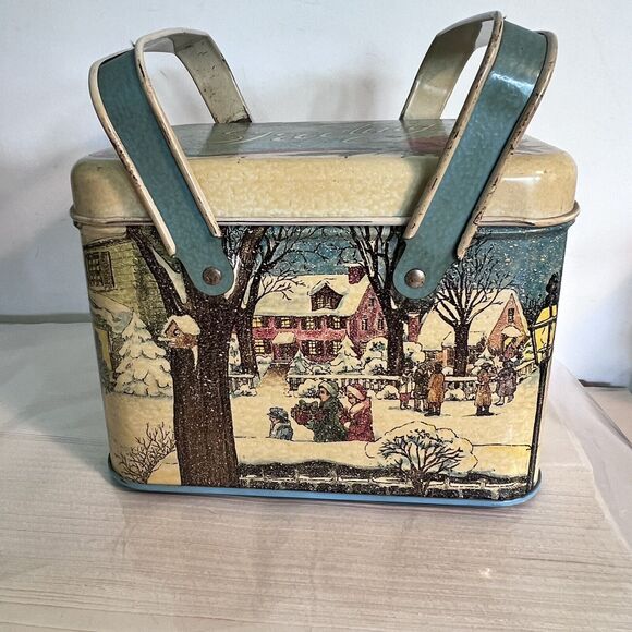Vintage Christmas Tin Basket Village Scene Greetings 1983 Cheinco USA - Picture 1 of 8